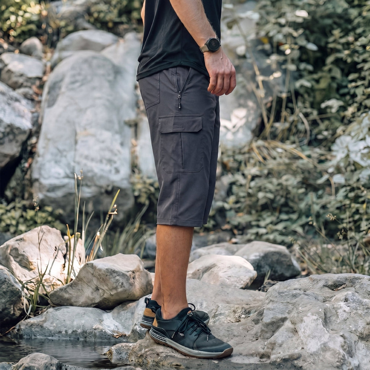 Men's 3/4 Hiking Capri Pants - Quick Dry Below Knee Shorts with 5 Pockets