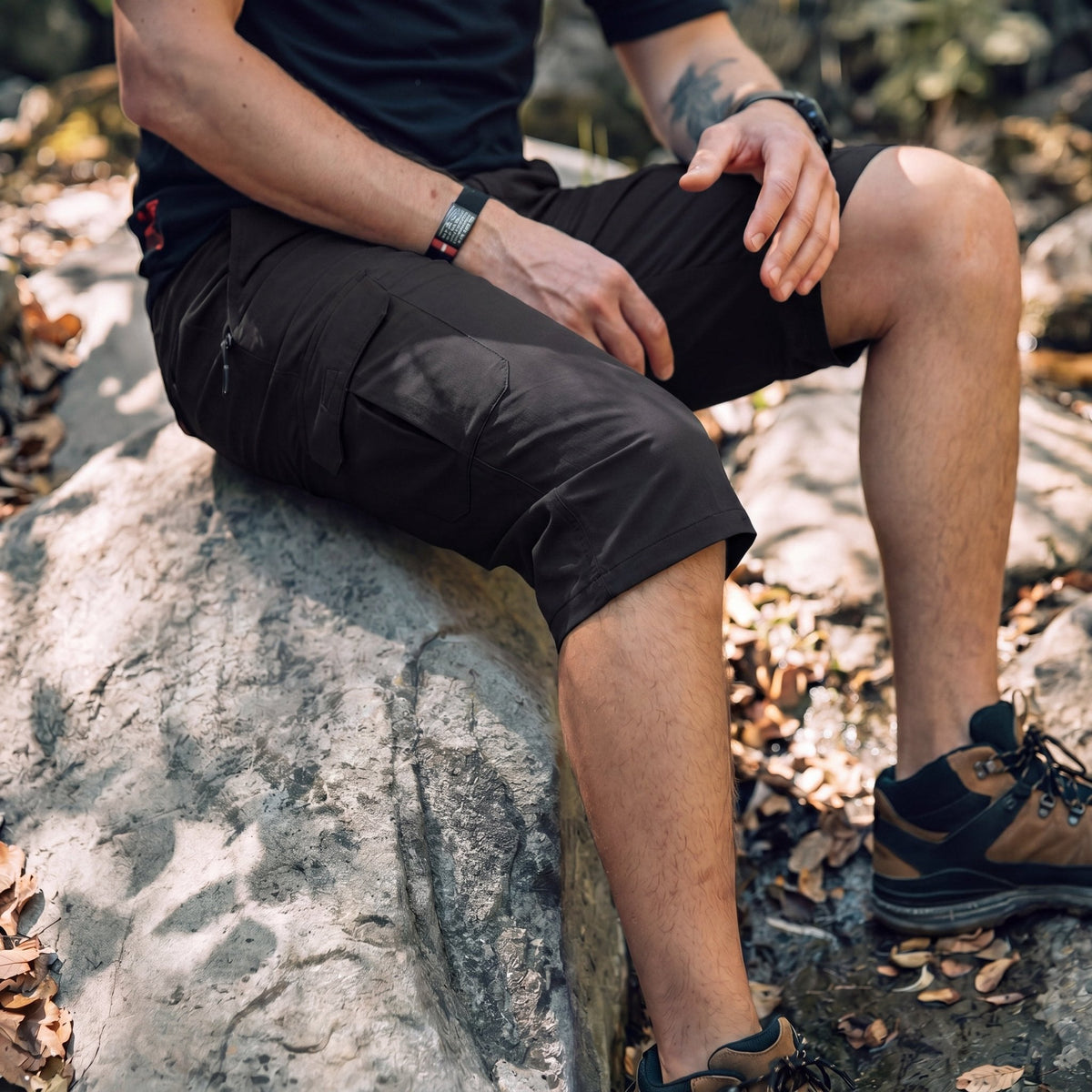 Men's 3/4 Hiking Capri Pants - Quick Dry Below Knee Shorts with 5 Pockets